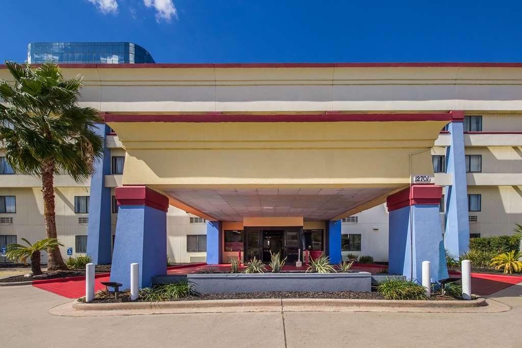 Rodeway Inn Houston North Greenspoint Bagian luar foto